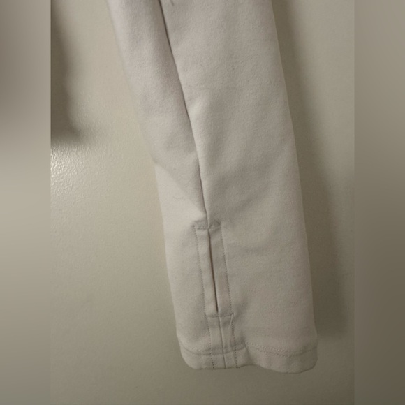 Alo Yoga Alosoft 1/2 Zip Rapid Pullover White | Size M - Picture 9 of 10